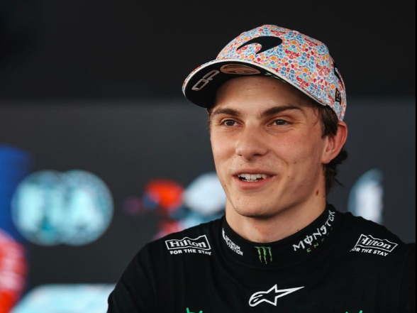 阿斯顿马丁逆转索伯车队,皮亚斯特里高光表现 阿斯顿马丁逆转索伯车队,皮亚斯特里高光表现