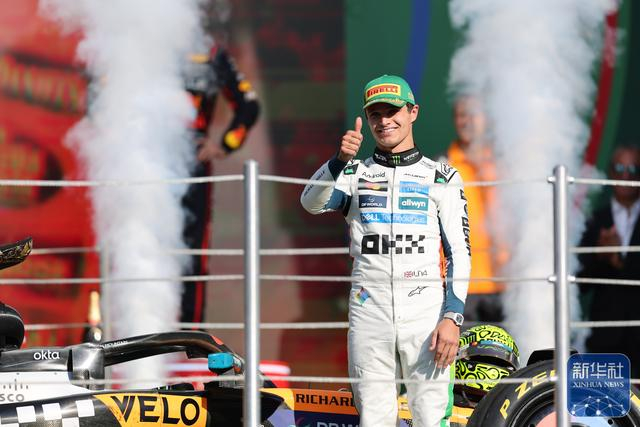 索伯车队逆转红牛二队,诺里斯高光表现 索伯车队逆转红牛二队,诺里斯高光表现