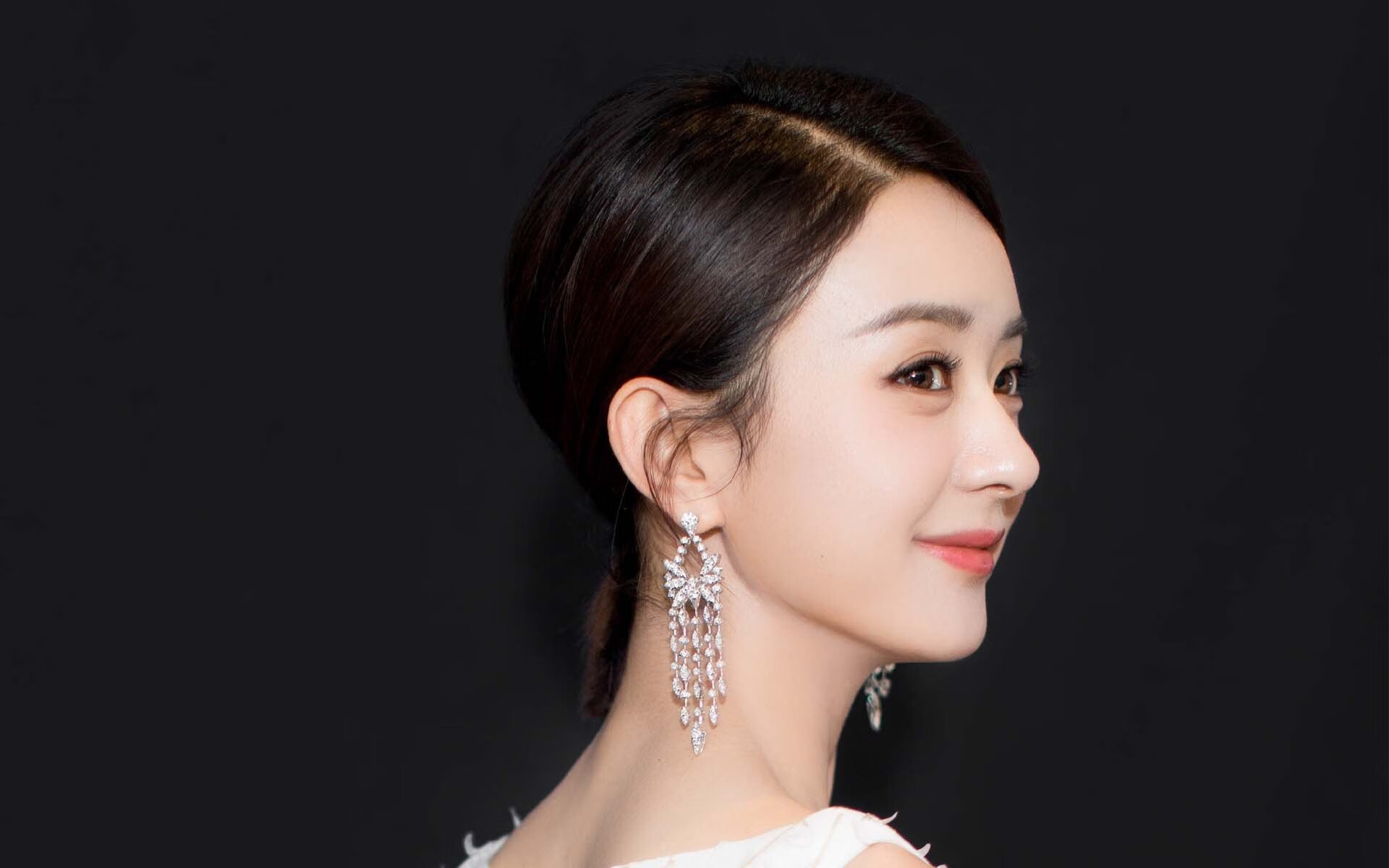 量子缠斗，伦纳德在黄蜂与吉林的时空血拼中成为关键先生