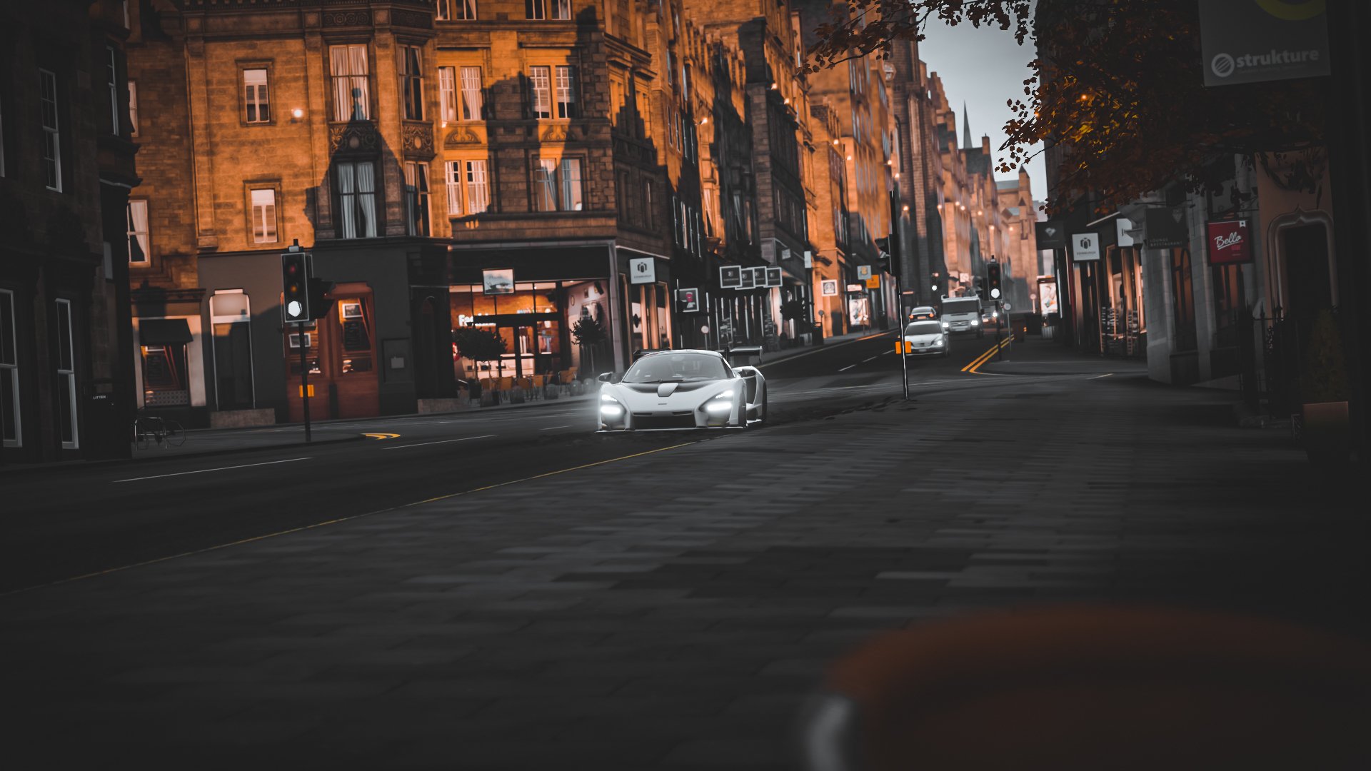 开云体育登录-心脏、油门与绝杀，一个夜晚，两种极致的接管