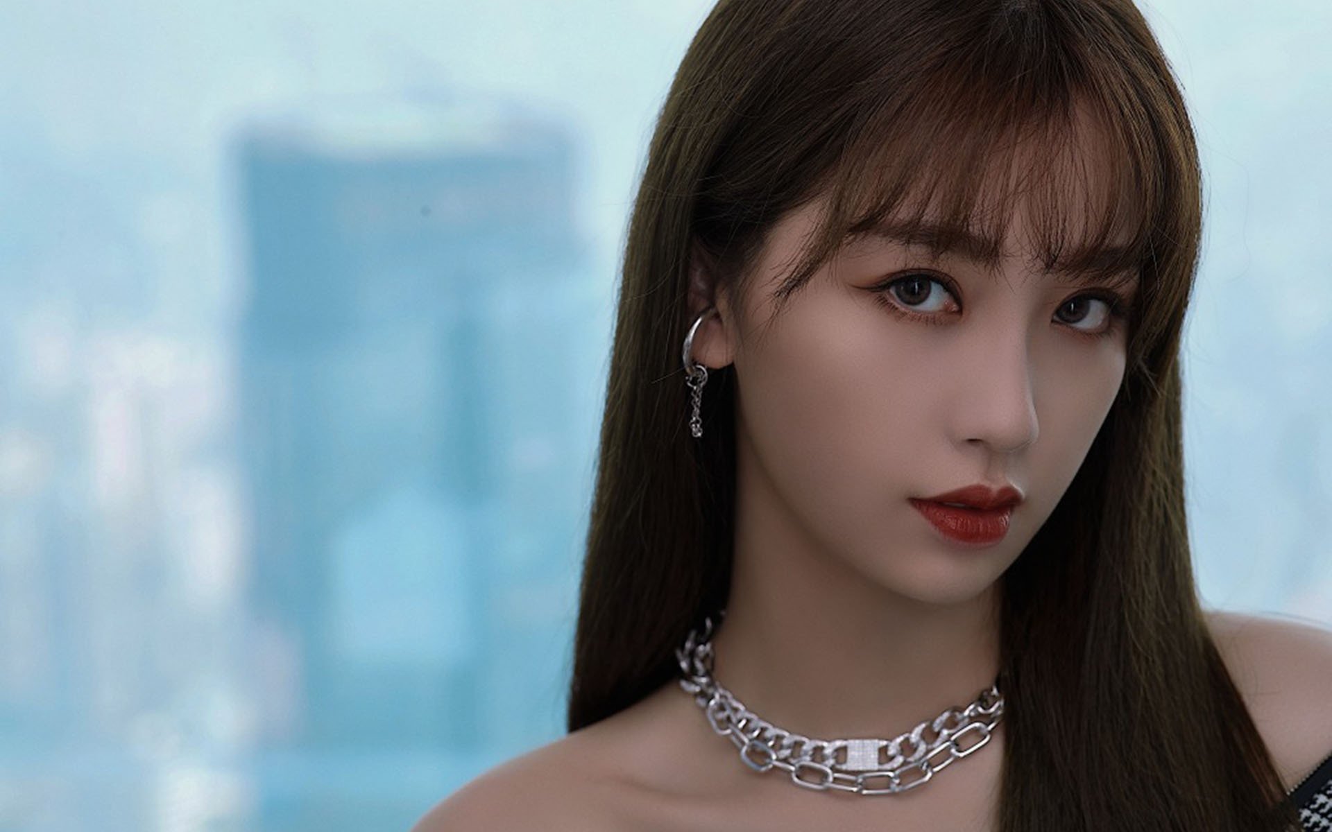 开云体育官网-当空间撕裂之时，足球场与篮球场的唯一交点