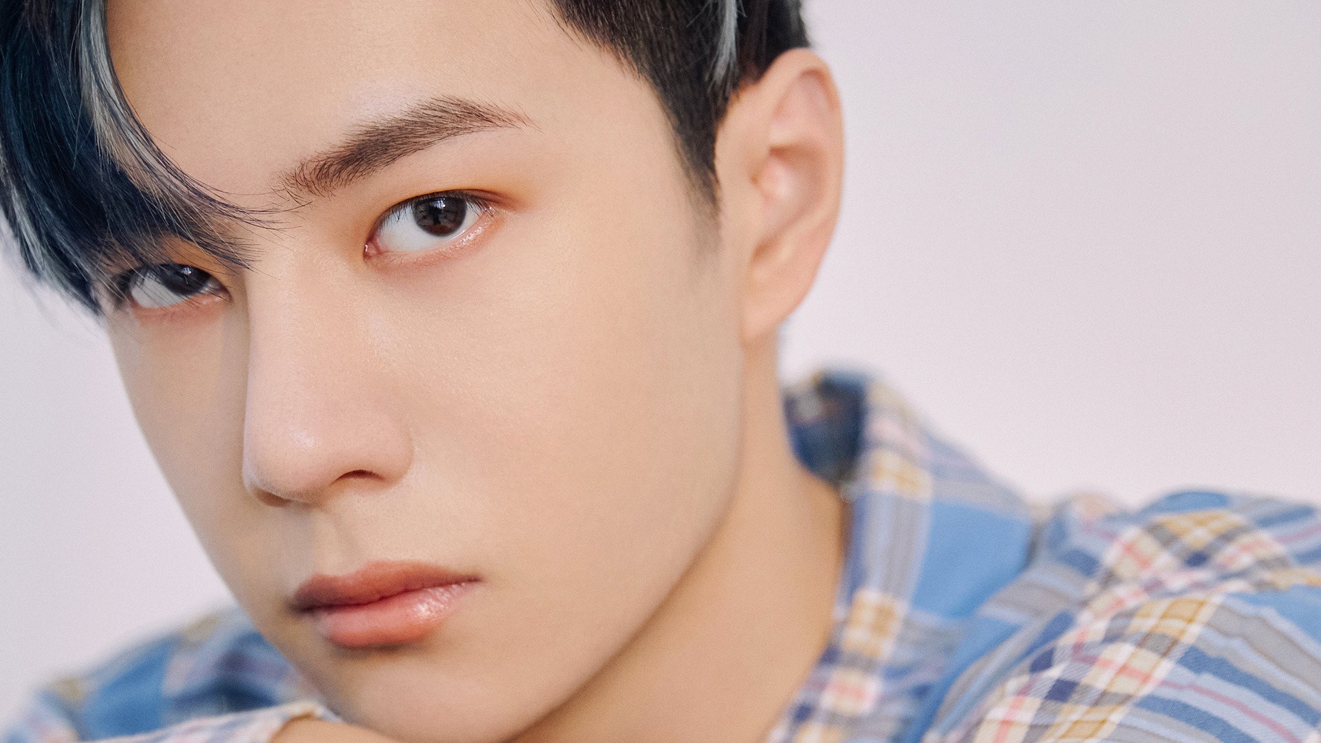 开云体育中国-拳拳到肉！奥纳纳铁闸封死巴黎，AC米兰把豪华战舰打回原形