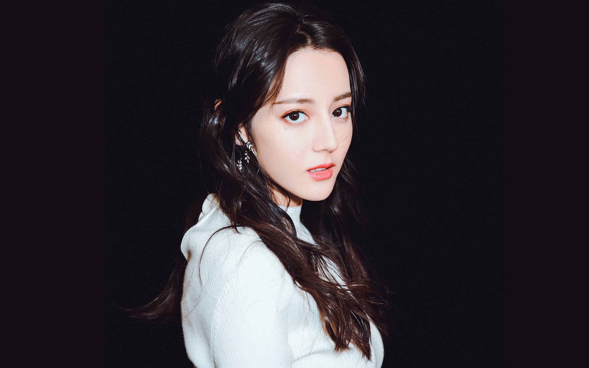 开云体育app-英超争冠之夜，当浓眉在关键时刻站出来